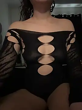 nikkiloveee online show from 07-28-26, 05:34