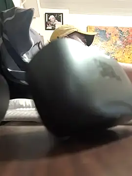 Snapshot of Coroatopatudo4546 chatting on 10-26-25, 03:45 Coroatopatudo4546 online show from 10-26-25, 03:45