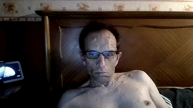 Snapshot of mecchauddu60 chatting on 11-14-25, 09:46 mecchauddu60 online show from 11-14-25, 09:46