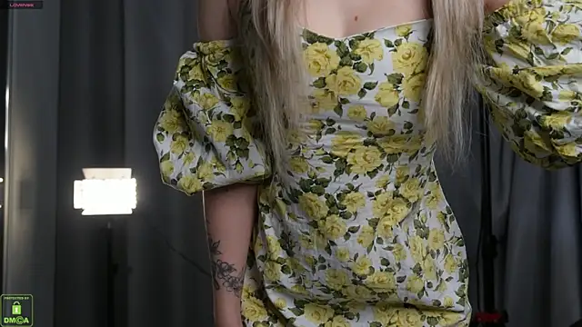 Hochu Labubu online show from 10-30-25, 12:39