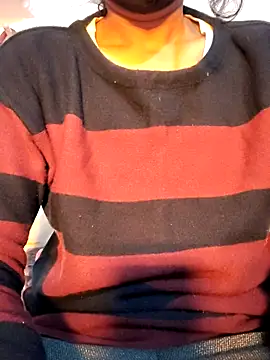 Hot-Rubyy online show from 11-30-25, 04:00