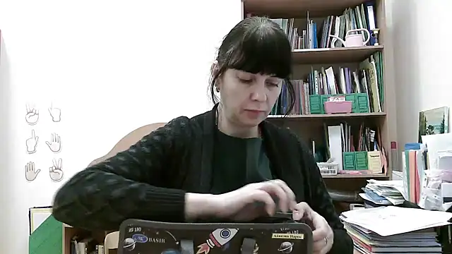 Snapshot of Viknika chatting on 11-07-25, 06:57 Viknika online show from 11-07-25, 06:57