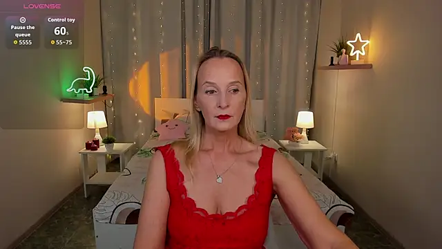 ScarlettPalmer online show from 10-31-25, 10:16