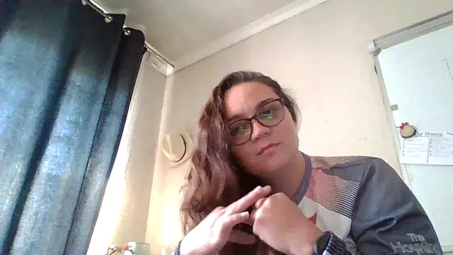 Snapshot of lilMissMarli chatting on 07-07-26, 01:48 lilMissMarli online show from 07-07-26, 01:48