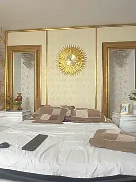 Hannahpradaa  online show from 11-11-25, 11:54