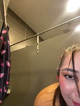 Hannahpradaa  online show from 11-13-25, 12:09