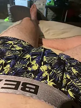 FestiveWolf225 online show from 11-18-25, 06:01