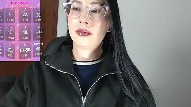 Emma Hotkiss online show from 07-31-26, 01:16