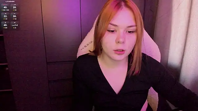 Snapshot of sophia_lix chatting on 06-03-26, 10:51 sophia lix online show from 06-03-26, 10:51