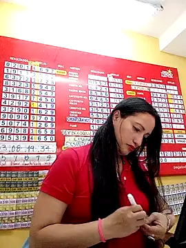 Danaluna online show from 11-13-25, 04:06