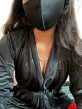 Snapshot of Tanisha_1 chatting on 10-27-25, 05:33 Tanisha 1 online show from 10-27-25, 05:33