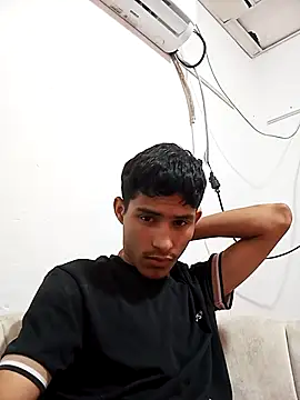 Snapshot of damian_fort1 chatting on 12-02-25, 11:48 damian fort1 online show from 12-02-25, 11:48