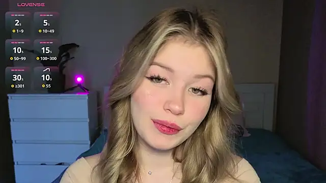 Snapshot of pawsclawss chatting on 03-03-26, 04:51 pawsclawss online show from 03-03-26, 04:51