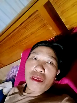 bella-la online show from 10-29-25, 06:09