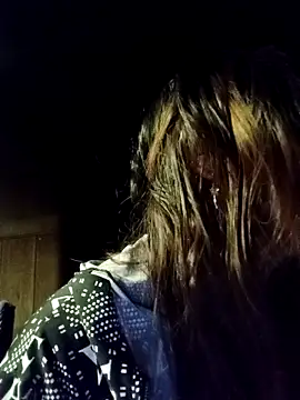 bella-la online show from 12-15-25, 01:26