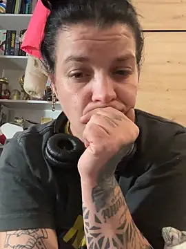 Reniiiir42688 online show from 12-03-25, 04:09