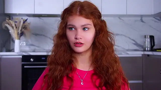 YettaCalabria online show from 12-15-25, 11:36