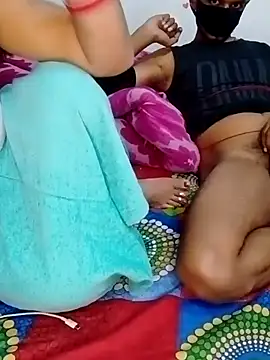 hot couple 000 online show from 02-20-26, 03:01