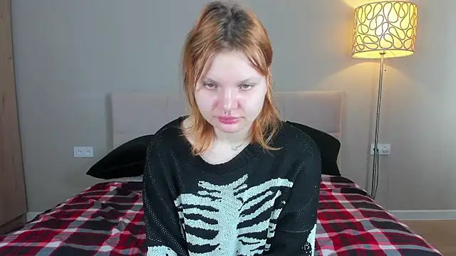 babyyullii online show from 04-24-26, 01:41