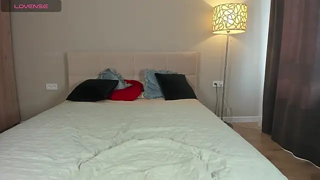 babyyullii online show from 07-09-26, 03:21