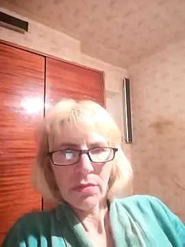 Snapshot of Georgette466 chatting on 05-17-26, 05:42 Georgette466 online show from 05-17-26, 05:42