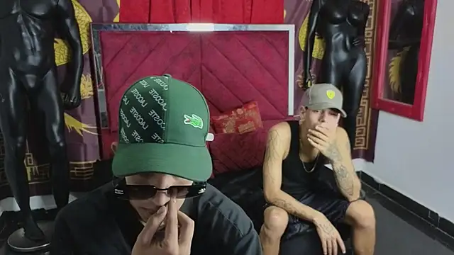 Snapshot of Latin_Duo13 chatting on 11-01-25, 08:16 Latin Duo13 online show from 11-01-25, 08:16