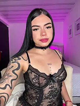 VioletEvanzz online show from 11-23-25, 01:11