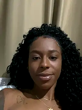 Snapshot of Naiara77 chatting on 12-02-25, 12:49 Naiara77 online show from 12-02-25, 12:49