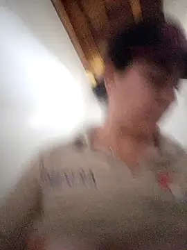 Camila-Valverde online show from 12-16-25, 09:42