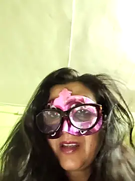 LOVE  RANI online show from 06-24-26, 12:37
