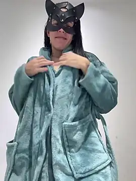 Snapshot of carolinedanger_ chatting on 11-06-25, 11:48 carolinedanger online show from 11-06-25, 11:48