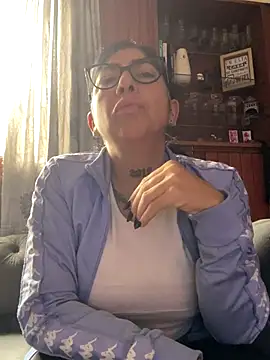 Snapshot of solmorochia chatting on 12-15-25, 11:36 solmorochia online show from 12-15-25, 11:36