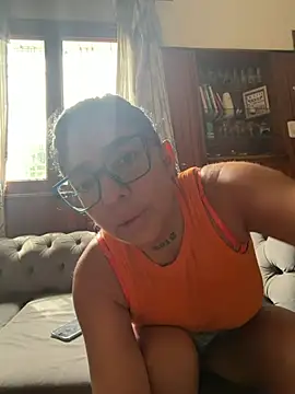 Snapshot of solmorochia chatting on 03-13-26, 04:57 solmorochia online show from 03-13-26, 04:57