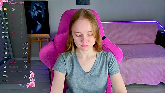 Snapshot of Shawty_Mia chatting on 02-18-26, 06:59 Shawty Mia online show from 02-18-26, 06:59