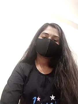 Green LaDY66 online show from 11-29-25, 06:27