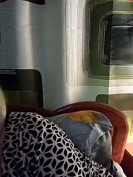 Esenia505 online show from 11-27-25, 09:17