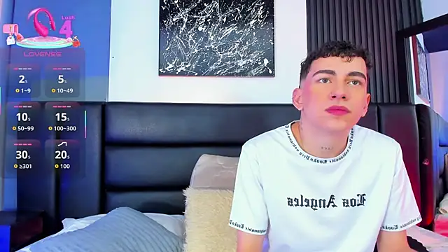 Snapshot of Duolust1 chatting on 10-29-25, 12:40 Duolust1 online show from 10-29-25, 12:40