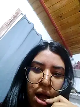 Snapshot of AlayaMore chatting on 11-02-25, 03:20 AlayaMore online show from 11-02-25, 03:20