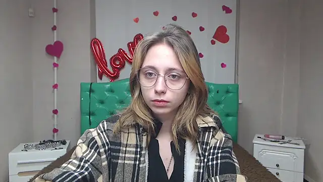 TracyLll online show from 02-16-26, 06:31