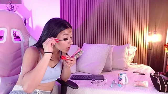 Skay bluee online show from 11-01-25, 03:03