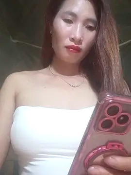 Snapshot of HGiasexy69 chatting on 05-15-26, 01:40 HGiasexy69 online show from 05-15-26, 01:40