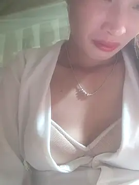 Snapshot of HGiasexy69 chatting on 05-17-26, 01:40 HGiasexy69 online show from 05-17-26, 01:40