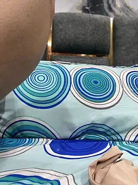 Heena Sharma982 online show from 04-17-26, 07:06