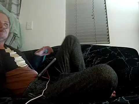 THOMMONSTER5299 online show from 11-26-25, 12:55