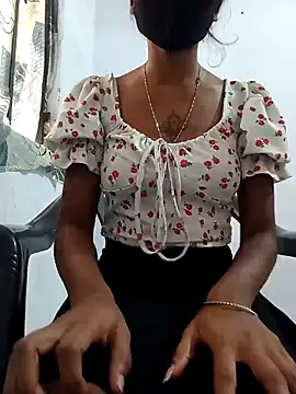 Snapshot of chocolate_girl_01 chatting on 10-29-25, 08:49 chocolate girl 01 online show from 10-29-25, 08:49