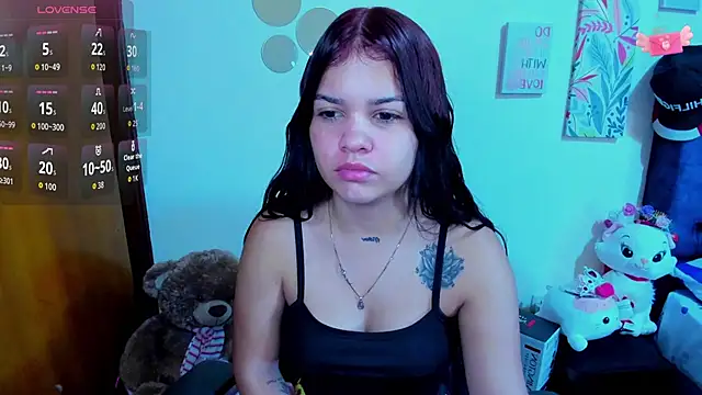 Emma boo online show from 11-08-25, 01:55