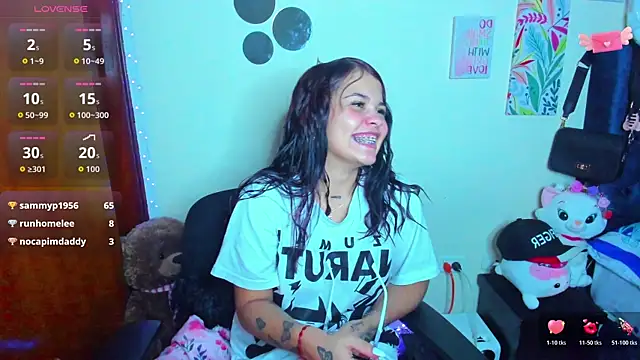 Emma boo online show from 11-14-25, 04:22