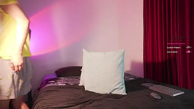 estmonnn online show from 04-17-26, 01:52