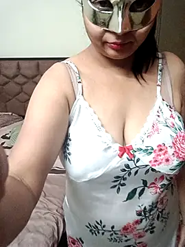 Snapshot of Naughty-Nancy chatting on 01-15-26, 04:44 Naughty-Nancy online show from 01-15-26, 04:44