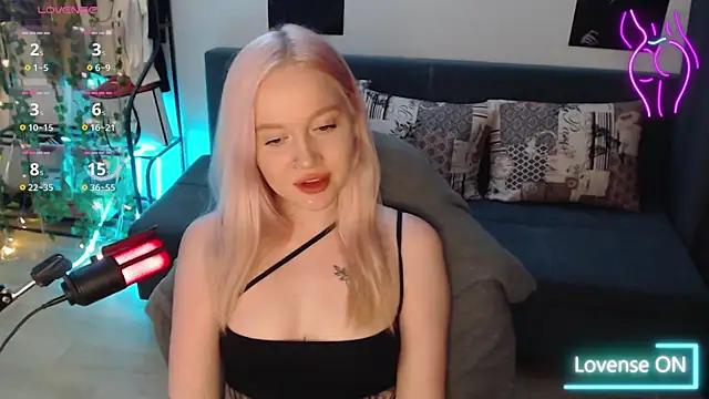 Snapshot of lisa_alen chatting on 11-13-25, 05:12 lisa alen online show from 11-13-25, 05:12